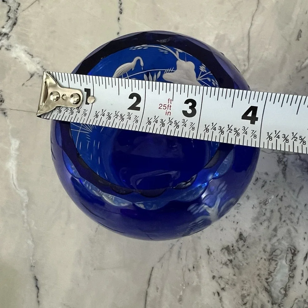 Pair Of Vtg Bohemia COBALT BLUE Swans Artist Etched CRYSTAL Vase Rose Bowls 4